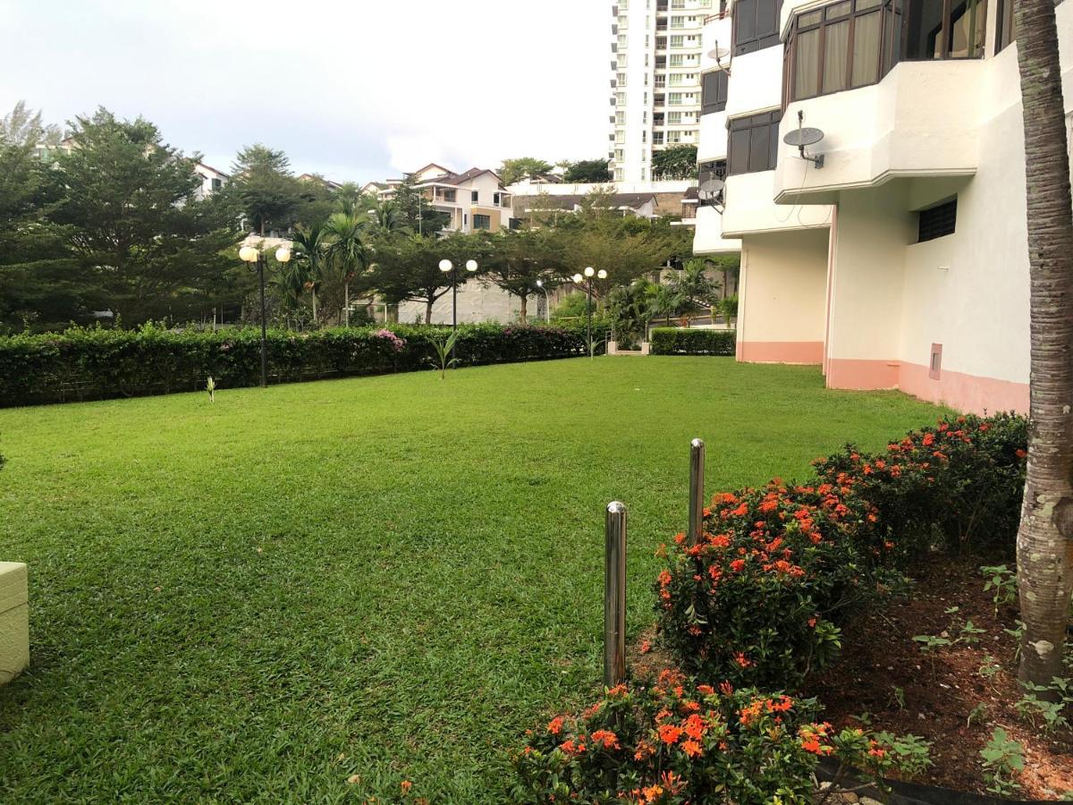 Beach Resort Home Stay Sri Sayang Apartment Batu Ferringhi 2Bedroom Exteriér fotografie
