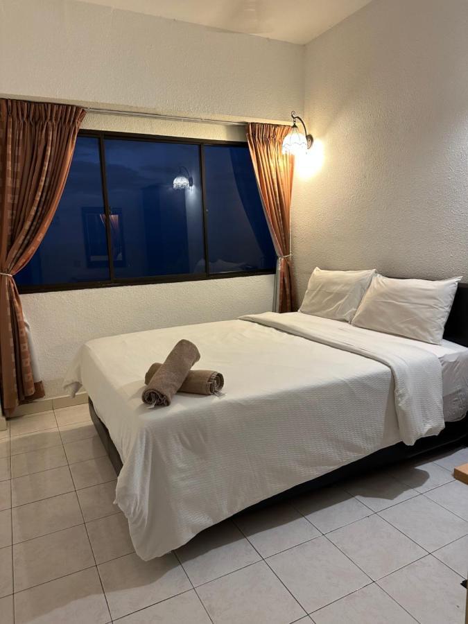 Beach Resort Home Stay Sri Sayang Apartment Batu Ferringhi 2Bedroom Exteriér fotografie