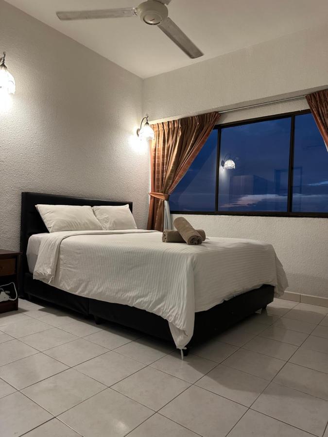 Beach Resort Home Stay Sri Sayang Apartment Batu Ferringhi 2Bedroom Exteriér fotografie